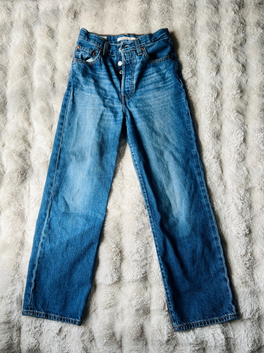 Levi’s Premium Classic Blue Ribcage Straight-Leg Denim Jeans Size 24